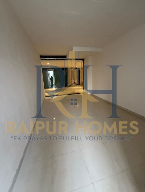 COMMERCIAL OFFICE AVAILABLE IN VISHAL NAGAR .