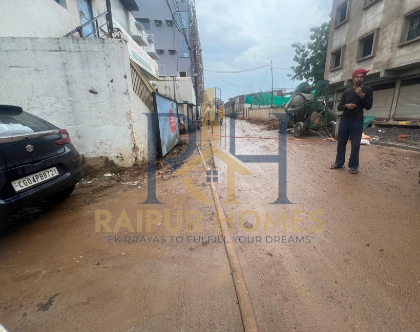 COMMERCIAL  PLOT AVAILABLE IN PACHPEDI NAKA