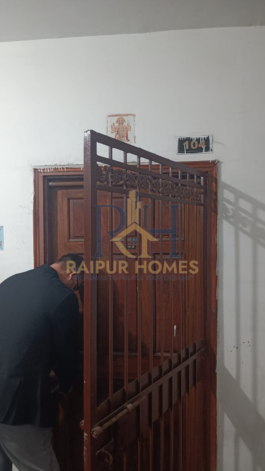 2 BHK RESIDENTIAL FLAT AVAILABLE IN SHANKAR NAGAR