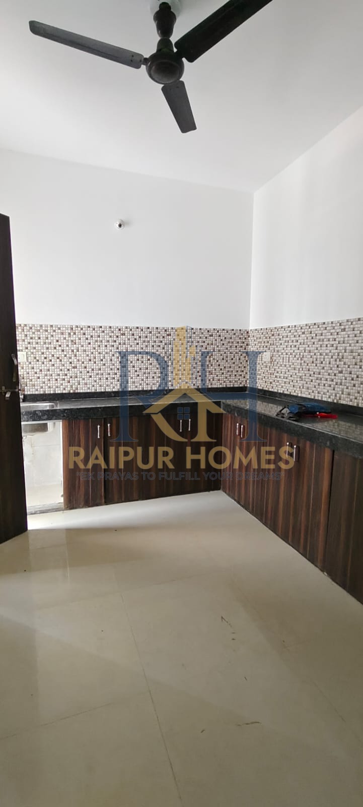 RESIDENTIAL FLAT AVAILABLE IN JORA