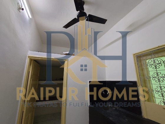 RESIDENTIAL  HOUSE AVAILABLE IN PACHPEDI NAKA