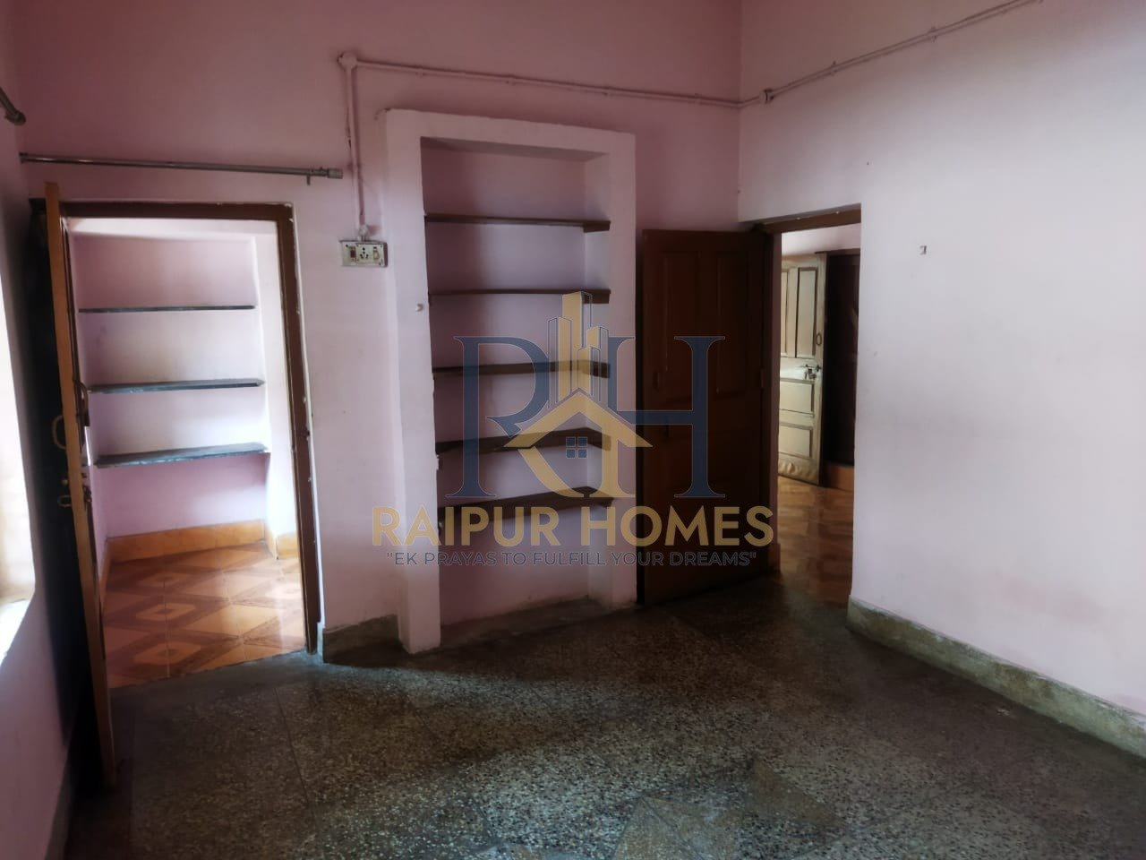 2BHK RESIDENTIAL HOUSE AVAILABLE IN ROHINIPURAM COLONY