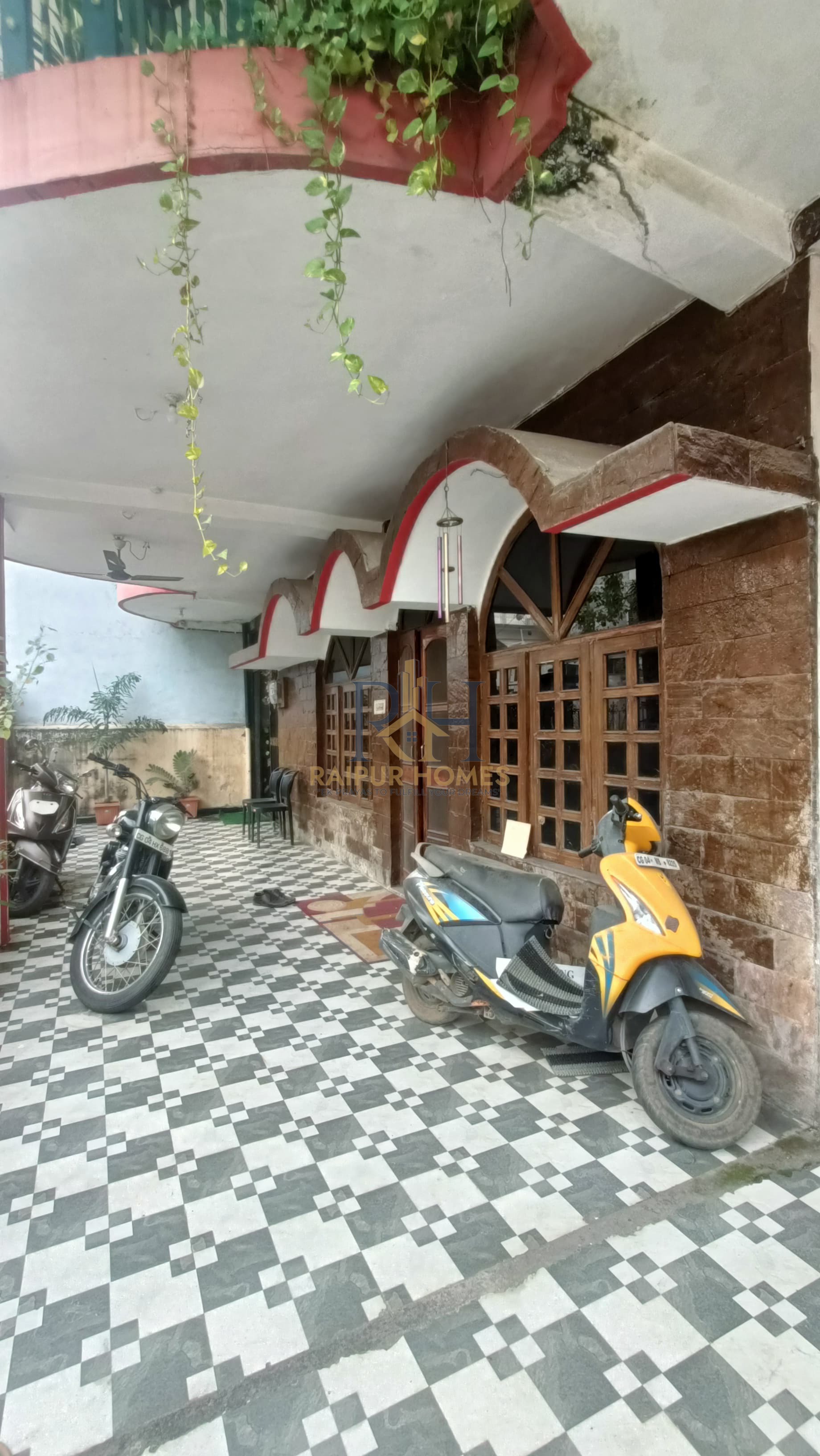 4 BHK RESIDENTIAL BUNGALOW AVAILABLE IN DEVENDRA NAGAR