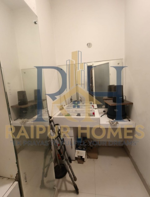 3.5BHK RESIDENTIAL HOUSE AVAILABLE IN AMLESHWAR .