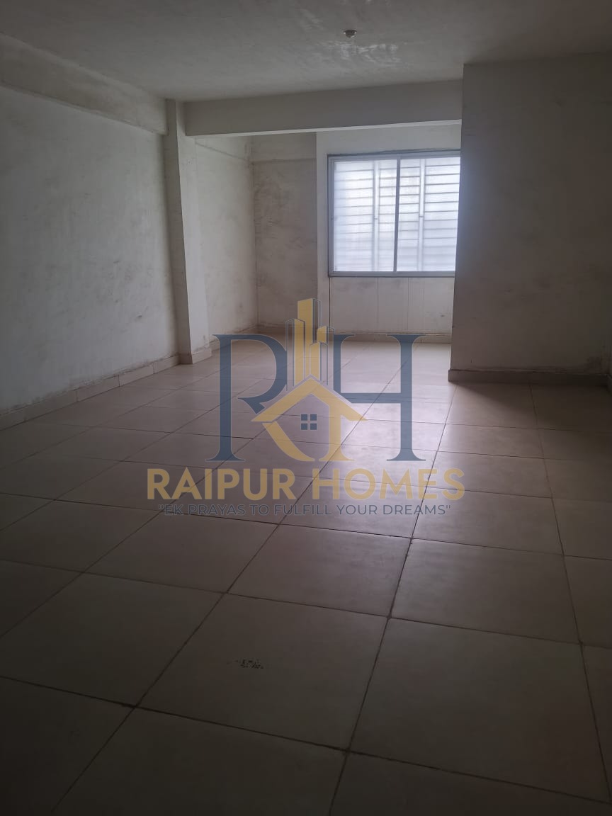 COMMERCIAL SHOP/OFFICE AVAILABLE IN LALPUR