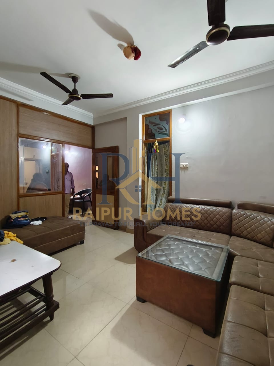 3 BHK RESIDENTIAL FLAT AVAILABLE IN GUDHYARI