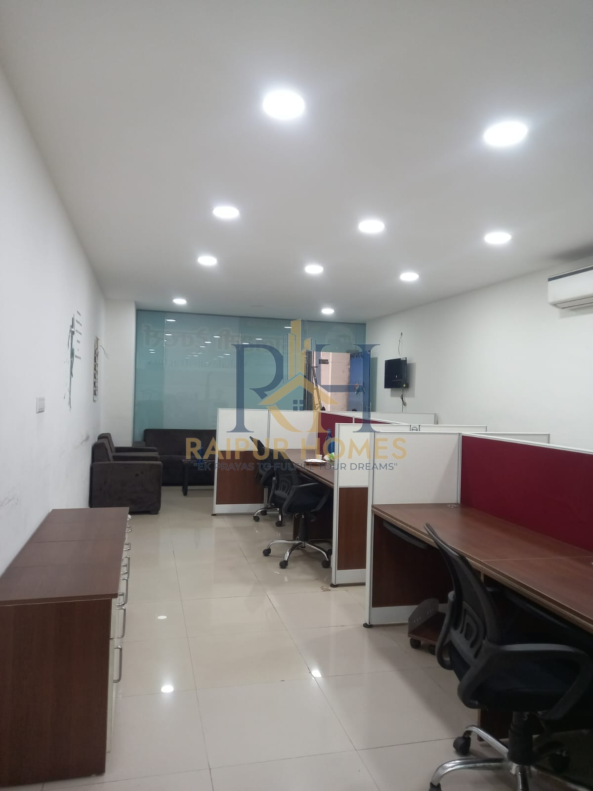 COMMERCIAL OFFICE AVAILABLE IN TELIBANDHA