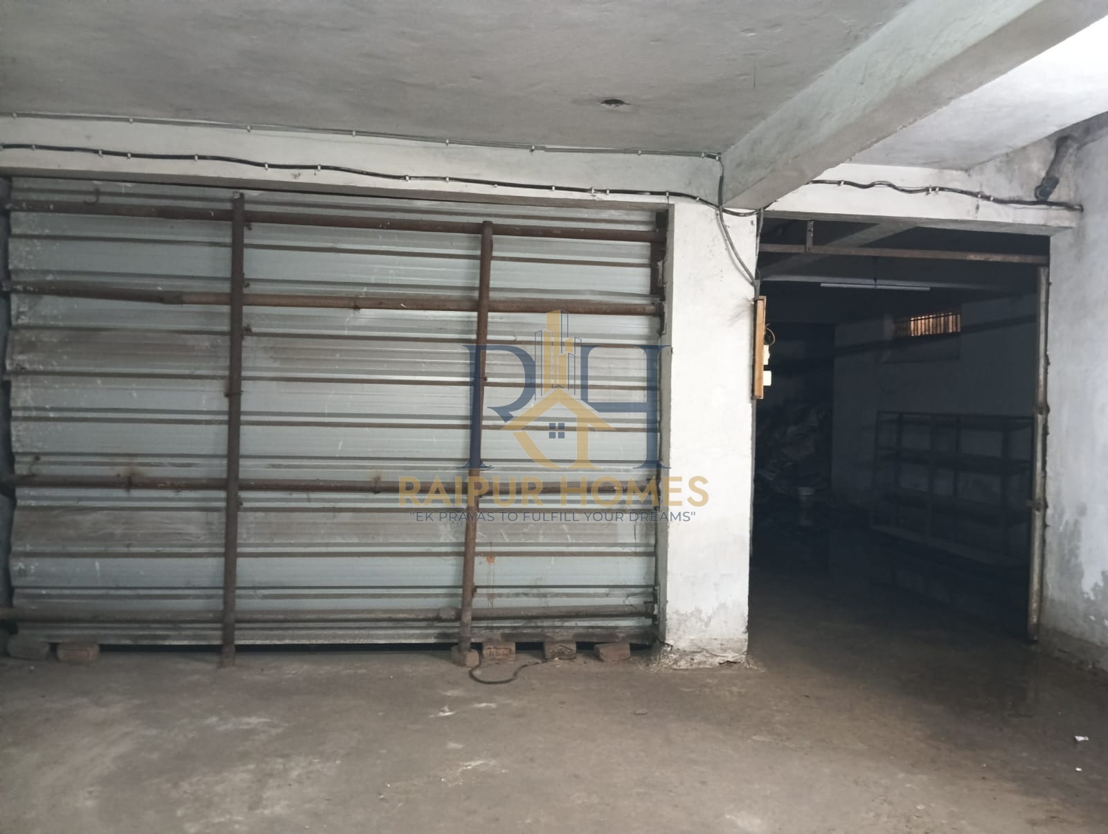 COMMERCIAL BUILDING AVAILABLE NEAR IN GUDHIYARI