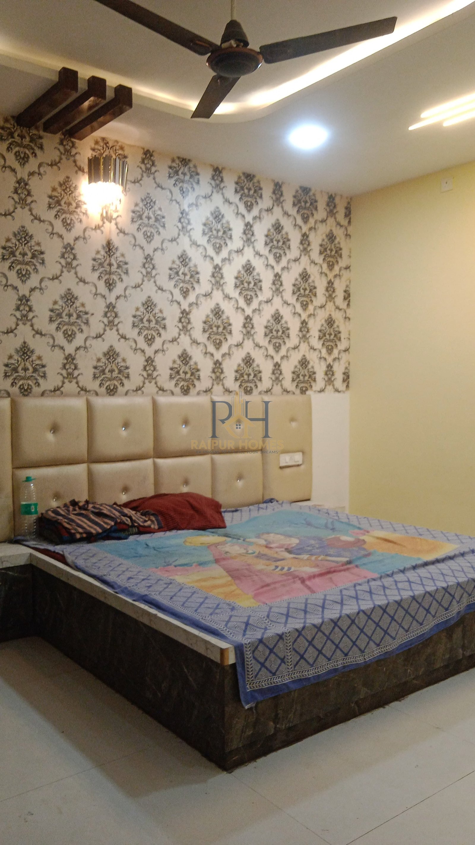 4 BHK RESIDENTIAL HOUSE AVAILABLE IN BHATAGAON