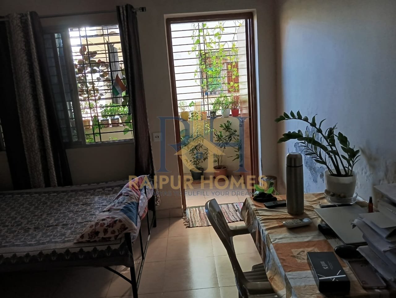 2 BHK RESIDENTIAL FLAT AVAILABLE IN SHANKAR NAGAR