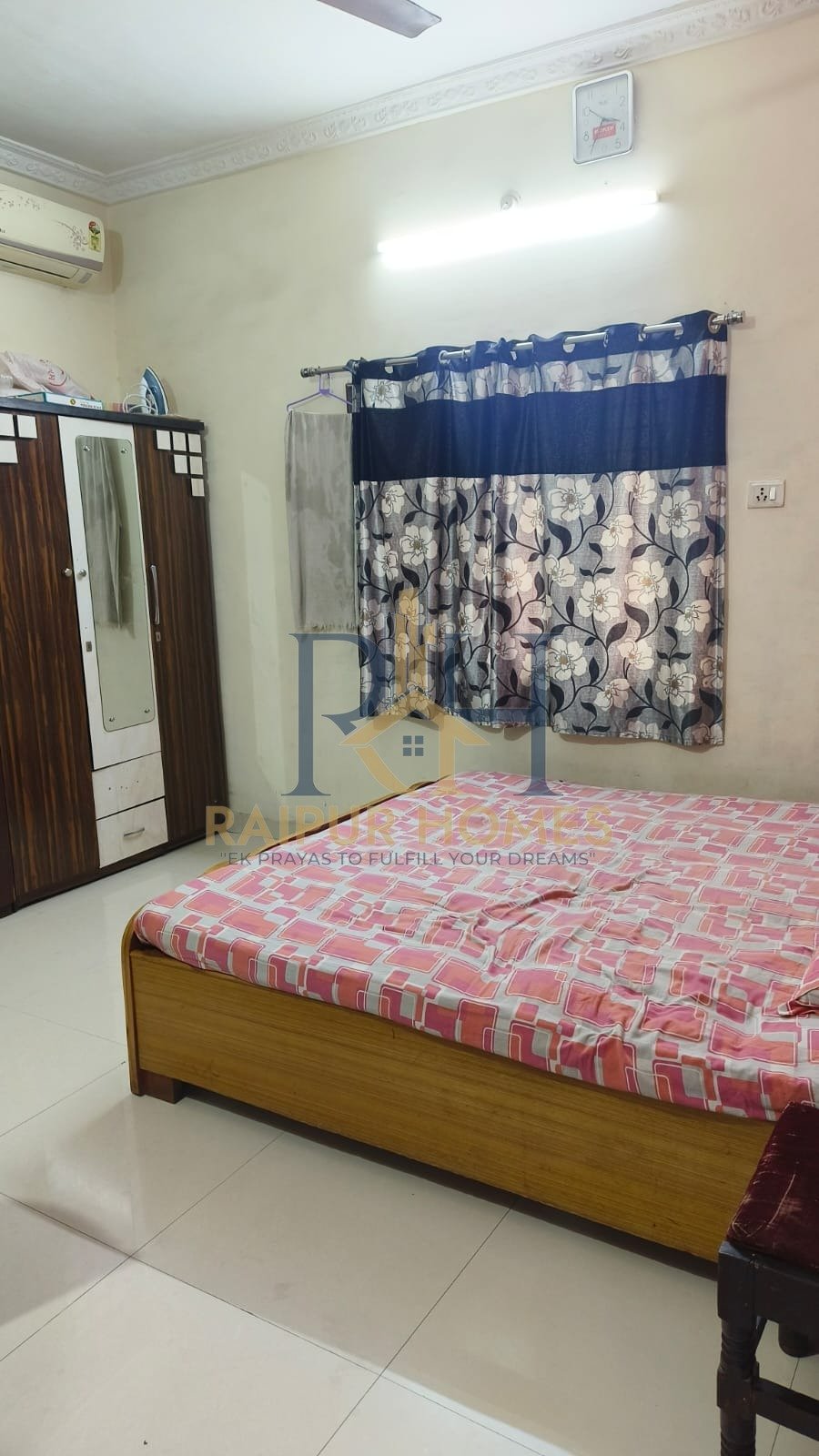 5 BHK RESIDENTIAL HOUSE AVAILABLE IN GUDHIYARI