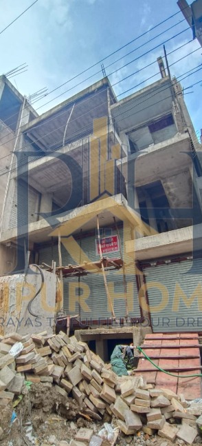 COMMERCIAL COMPLEX AVAILABLE IN PANDRI .