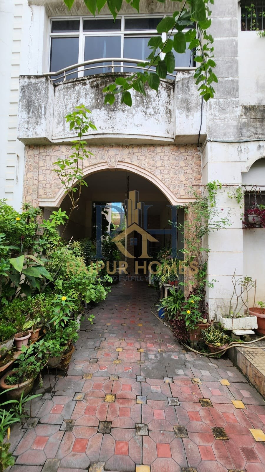 5 BHK RESIDENTIAL HOUSE AVAILABLE IN TATIBANDH