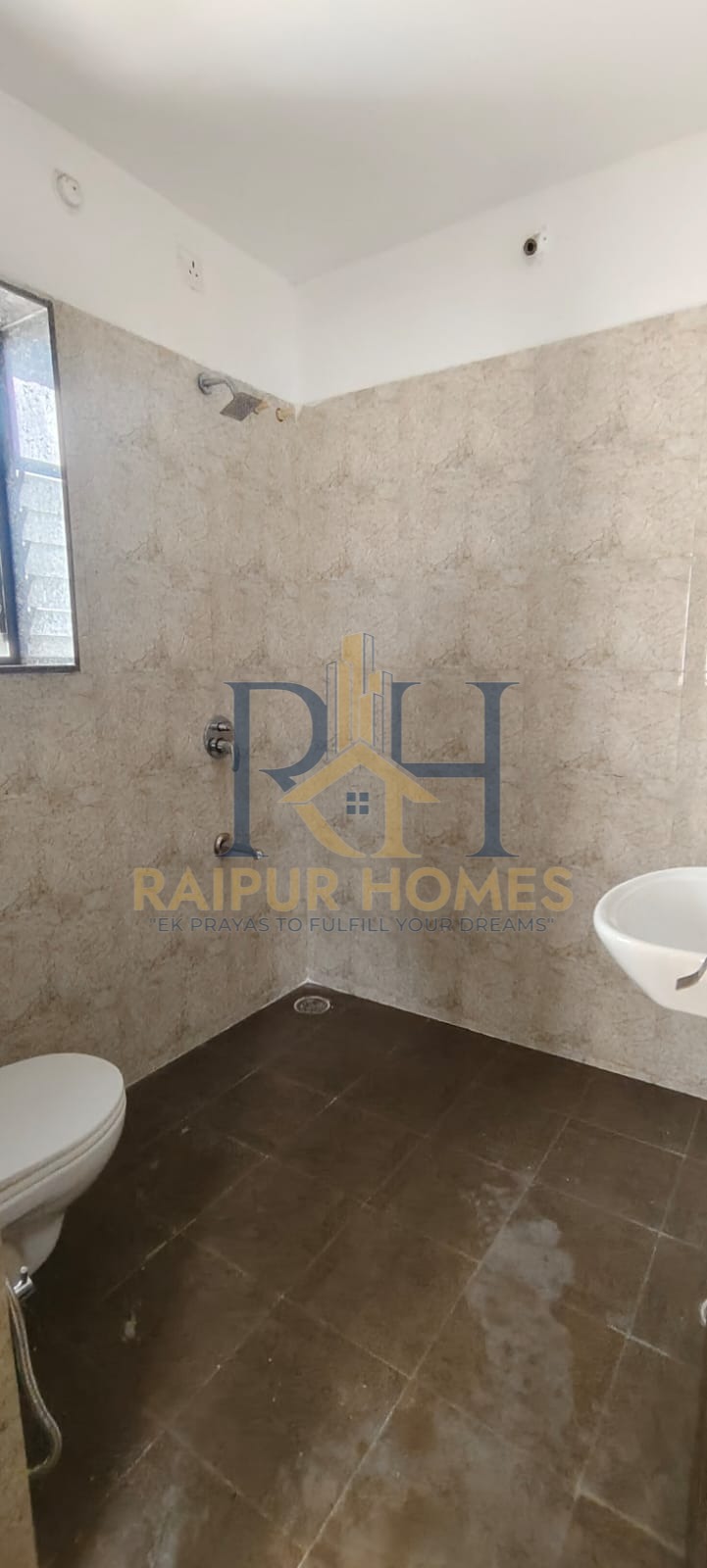 RESIDENTIAL FLAT AVAILABLE IN JORA