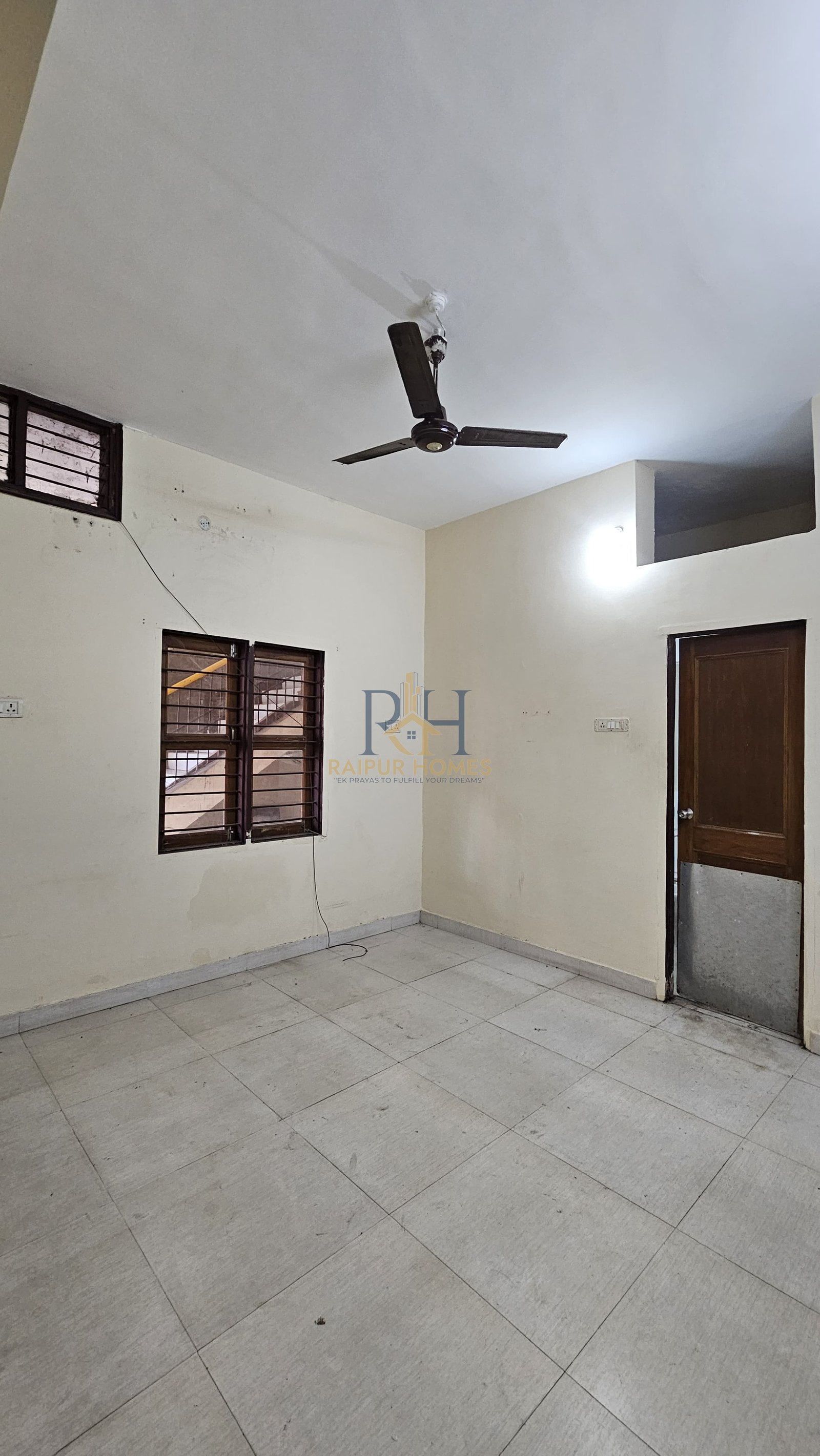 2 BHK RESIDENTIAL HOUSE AVAILABLE IN TATIBANDH