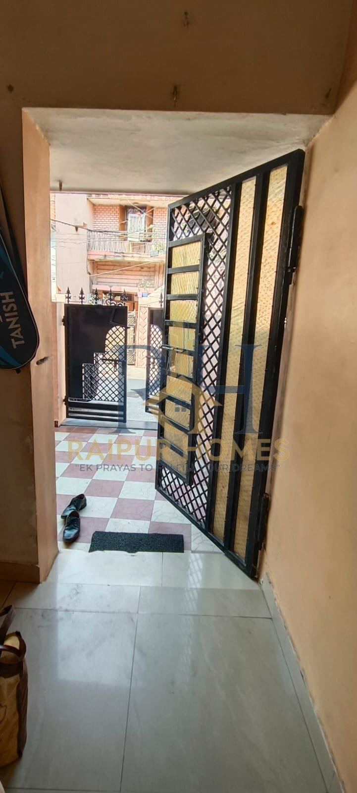 4 BHK RESIDENTIAL HOUSE AVAILABLE IN TELIBANDHA