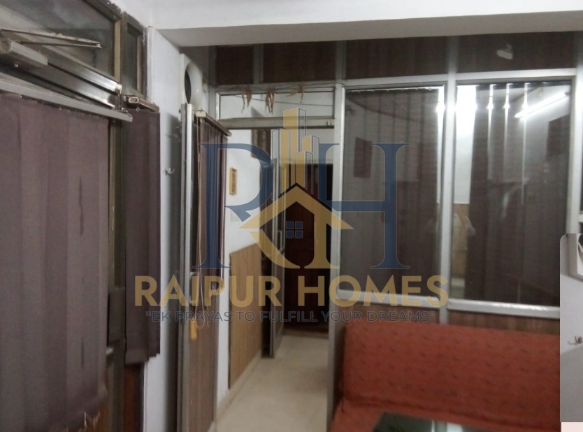 COMMERCIAL OFFICE AVAILABLE IN AGRASEN CHOWK .