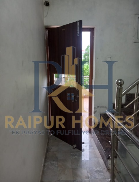 3BH  RESIDETIAL HOUSE AVAILABLE IN KAMAL VIHAR