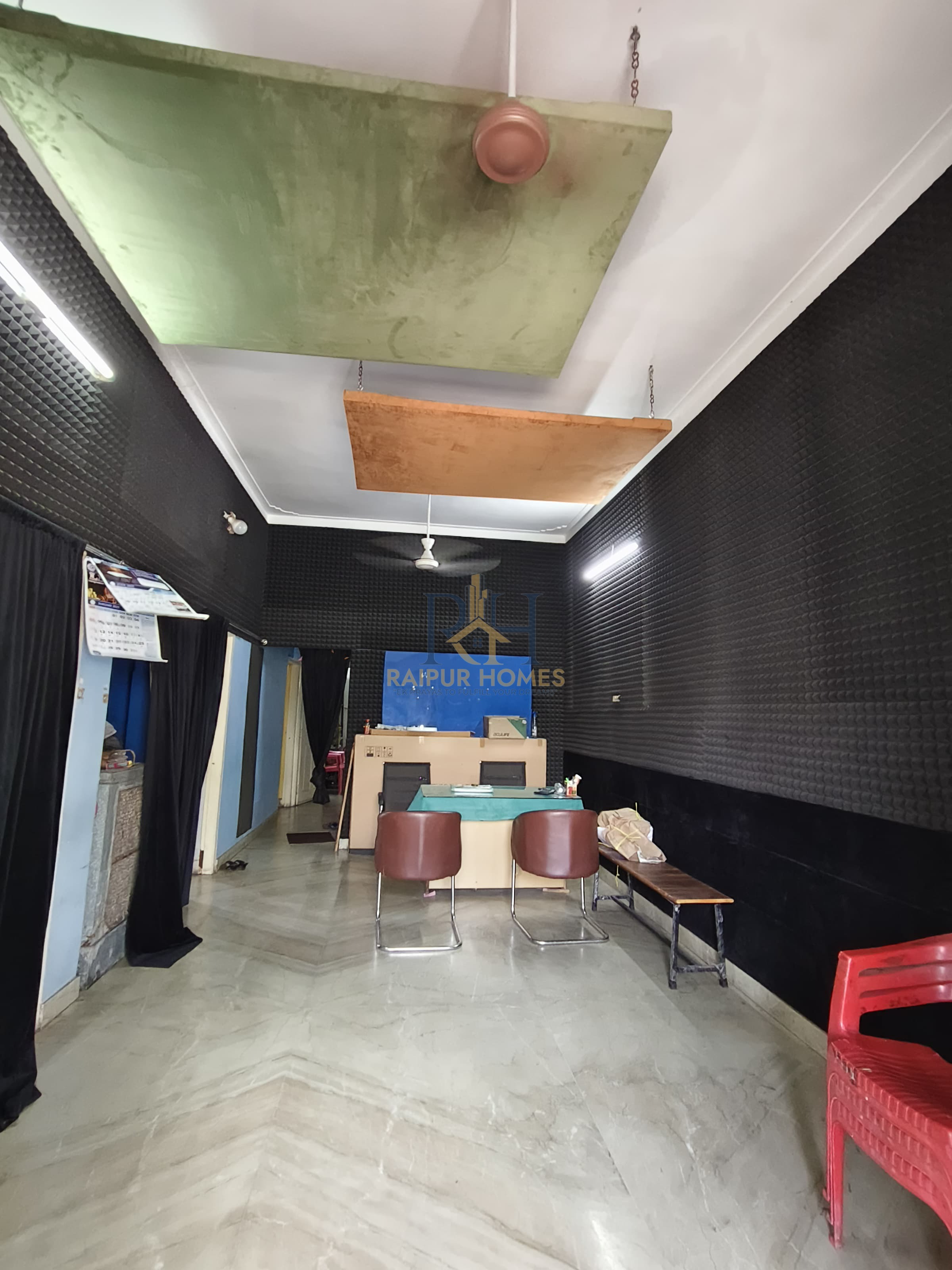 5 BHK RESIDENTIAL HOUSE AVAILABLE IN GUDHIYARI