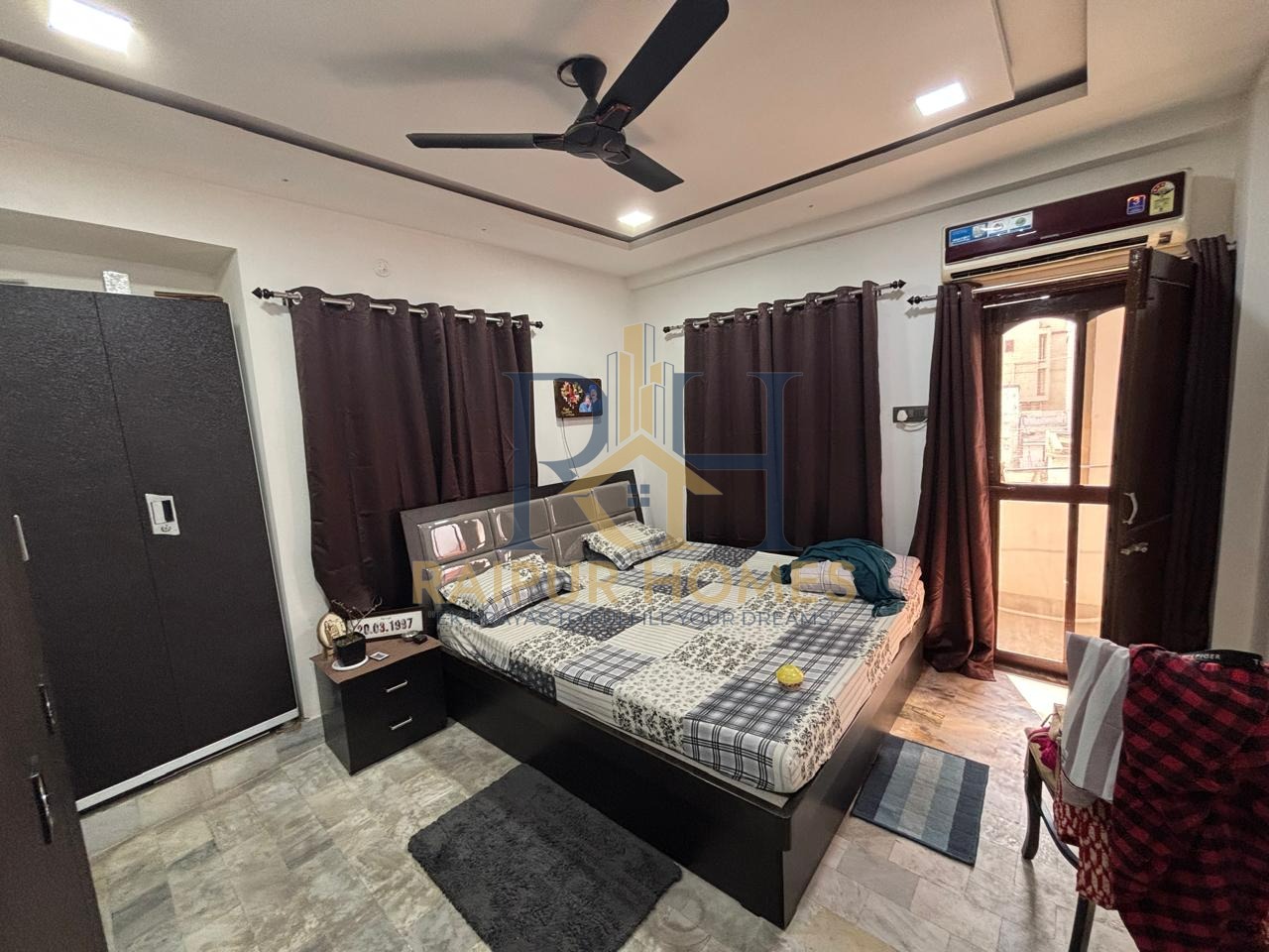 2 BHK RESIDENTIAL FLAT AVAILABLE IN CHOUBEY COLONY