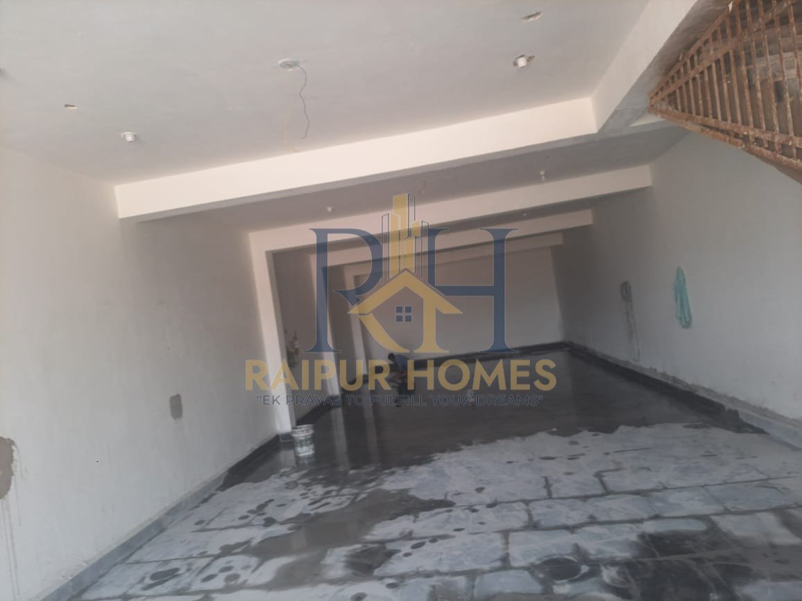 COMMERCIAL GODOWN AVAILABLE IN DUMARTRAI