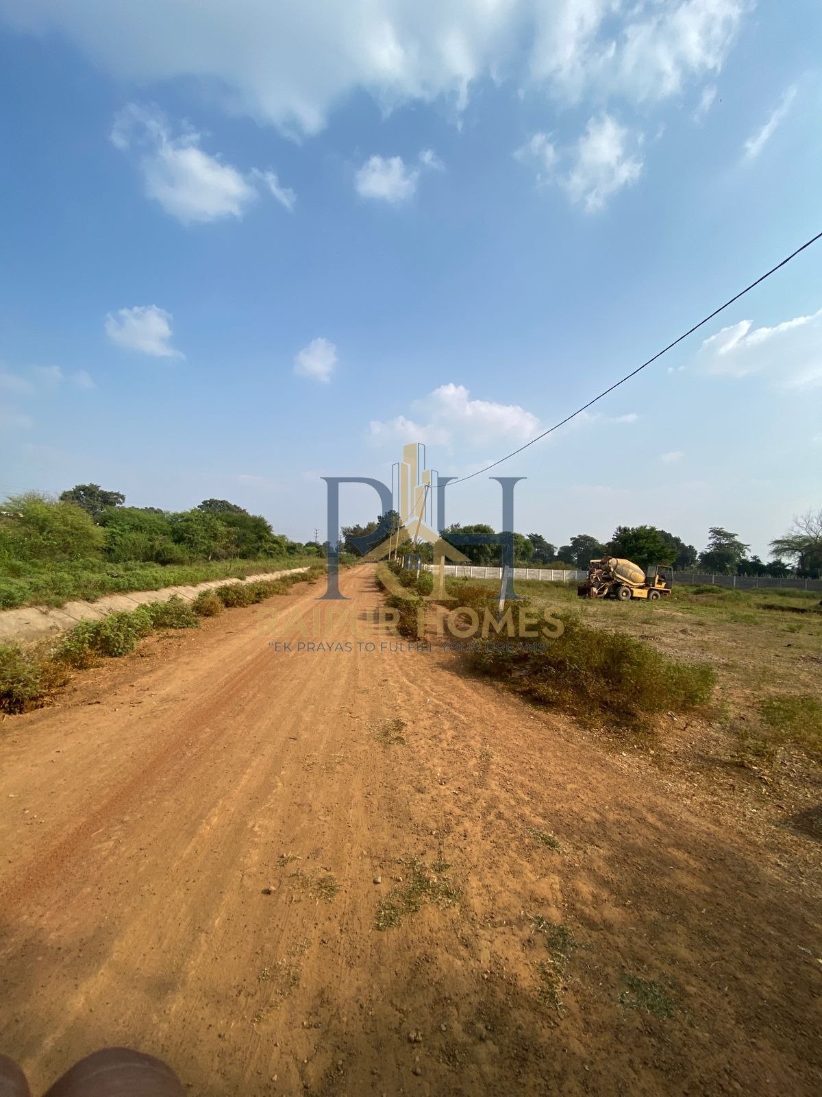 RESIDENTIAL PLOT AVAILABLE IN NAYA RAIPUR