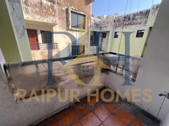 RESIDENTIAL  FLAT AVAILABLE  IN DALDAL SEONI