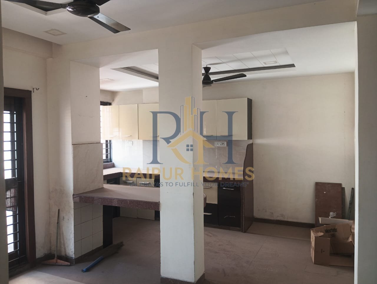 2 BHK RESIDENTIAL FLAT AVAILABLE IN TELIBANDHA