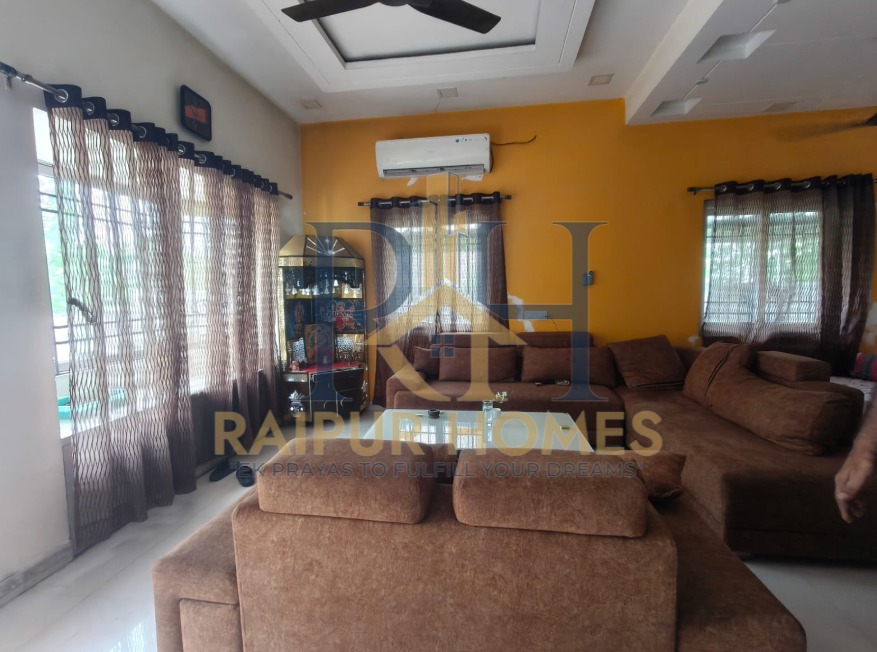 3.5BHK RESIDENTIAL HOUSE AVAILABLE IN AMLESHWAR .