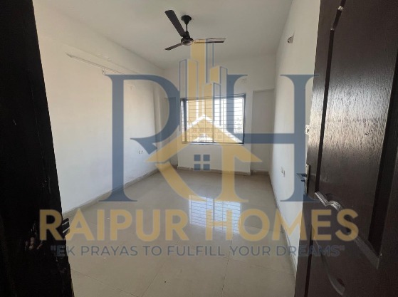 RESIDENTIAL  FLAT AVAILABLE  IN DALDAL SEONI
