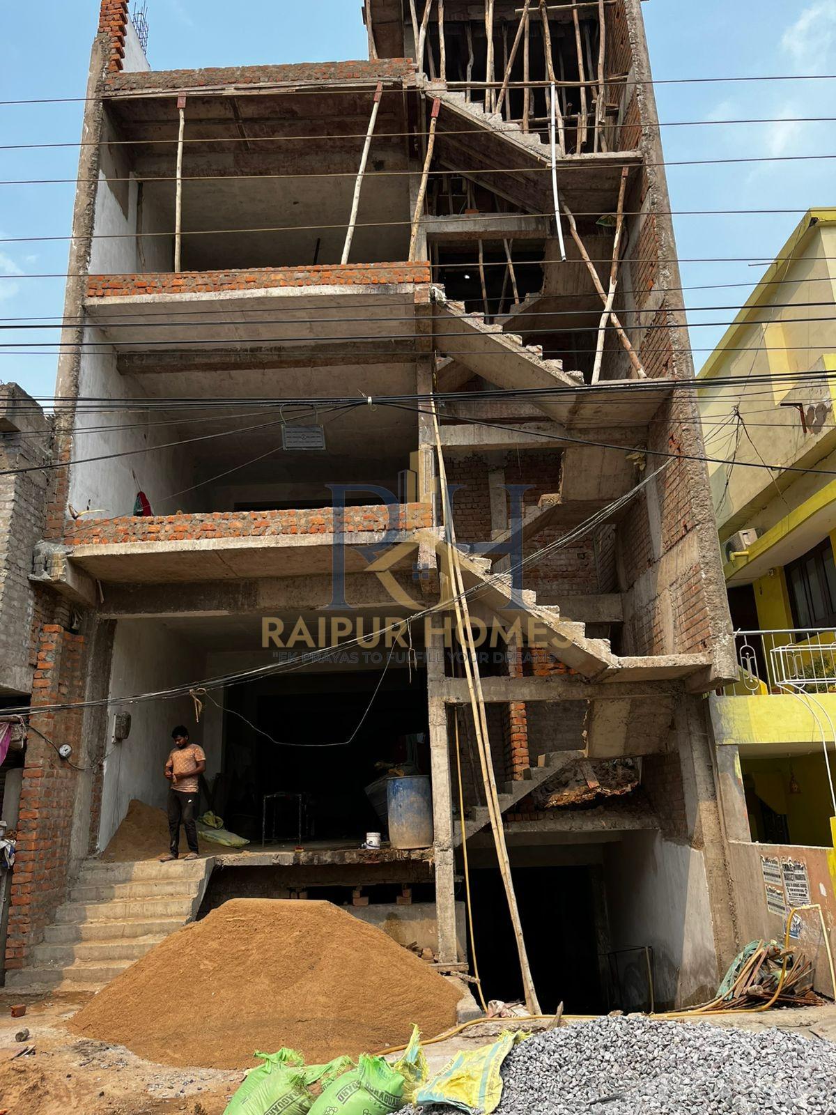 COMMERCIAL OFFICE AVAILABLE IN KATORA TALAB