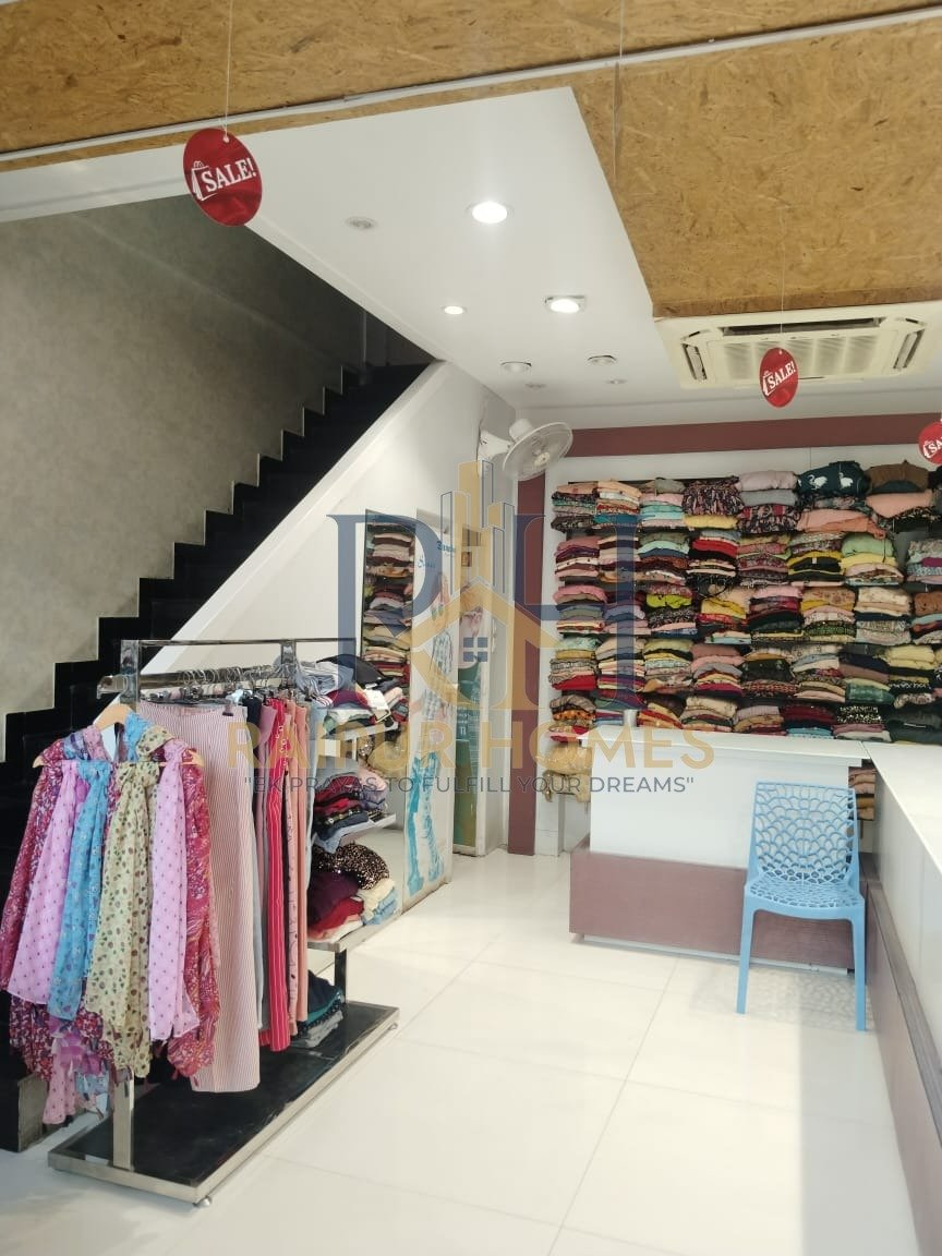 COMMERCIAL OFFICE/SHOP AVAILABLE IN KATORA TALAB