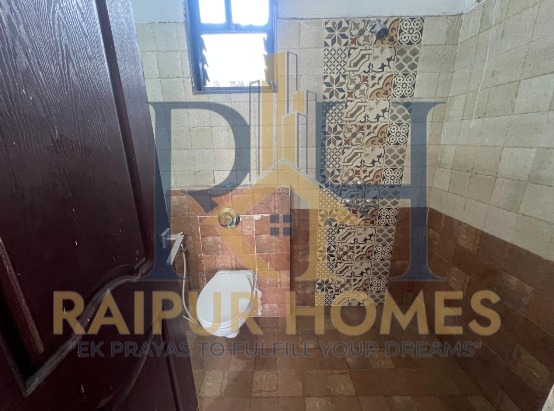 RESIDENTIAL  FLAT AVAILABLE  IN DALDAL SEONI