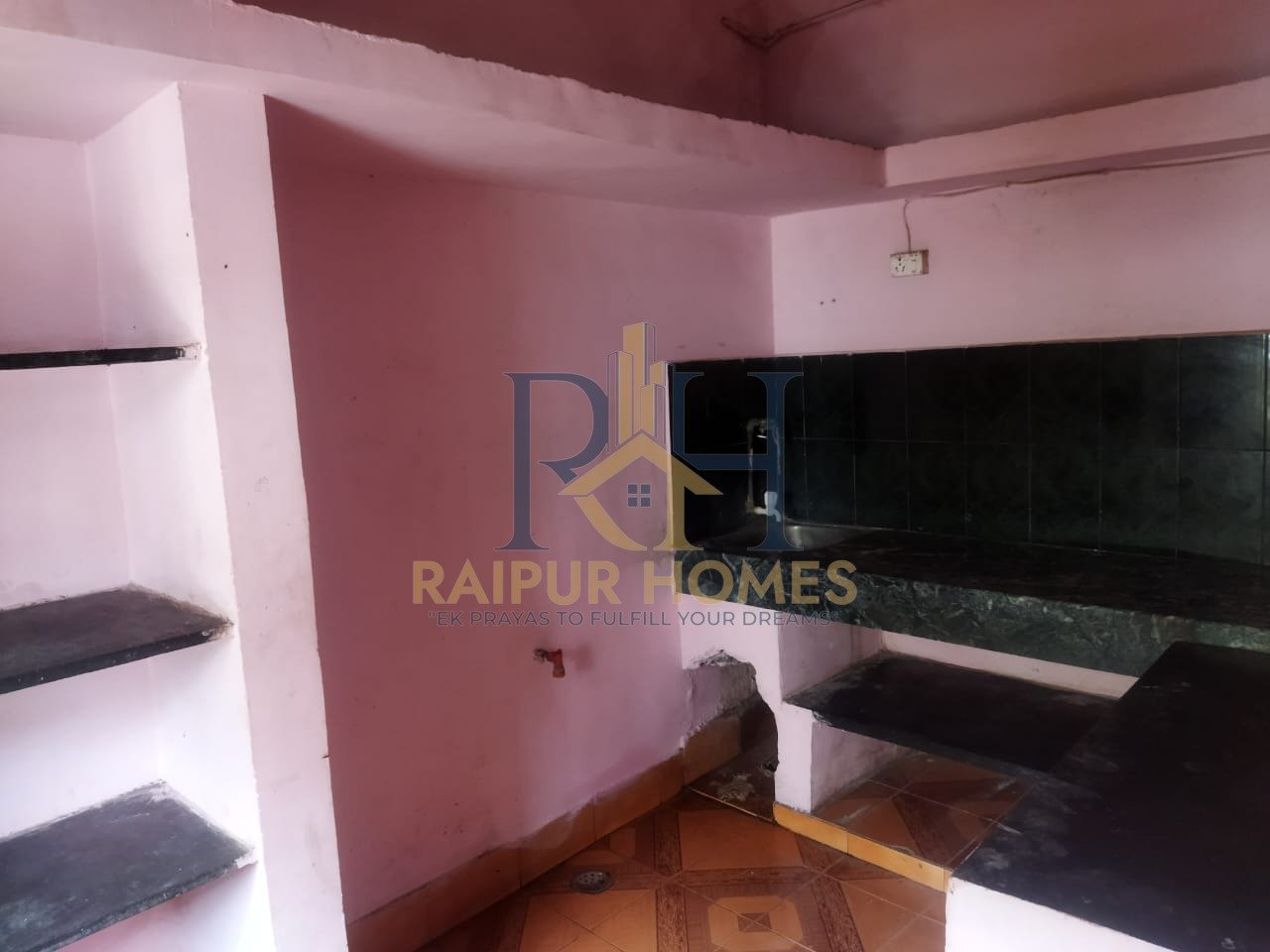 2BHK RESIDENTIAL HOUSE AVAILABLE IN ROHINIPURAM COLONY