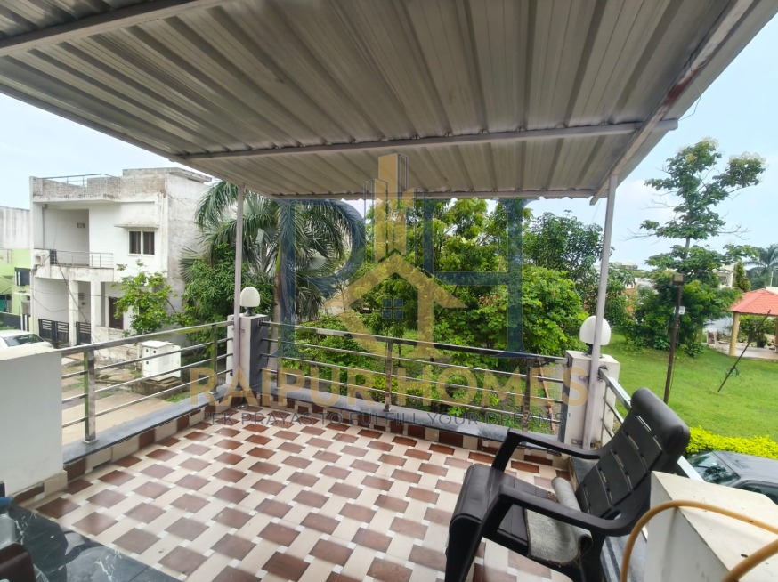 3.5BHK RESIDENTIAL HOUSE AVAILABLE IN AMLESHWAR .