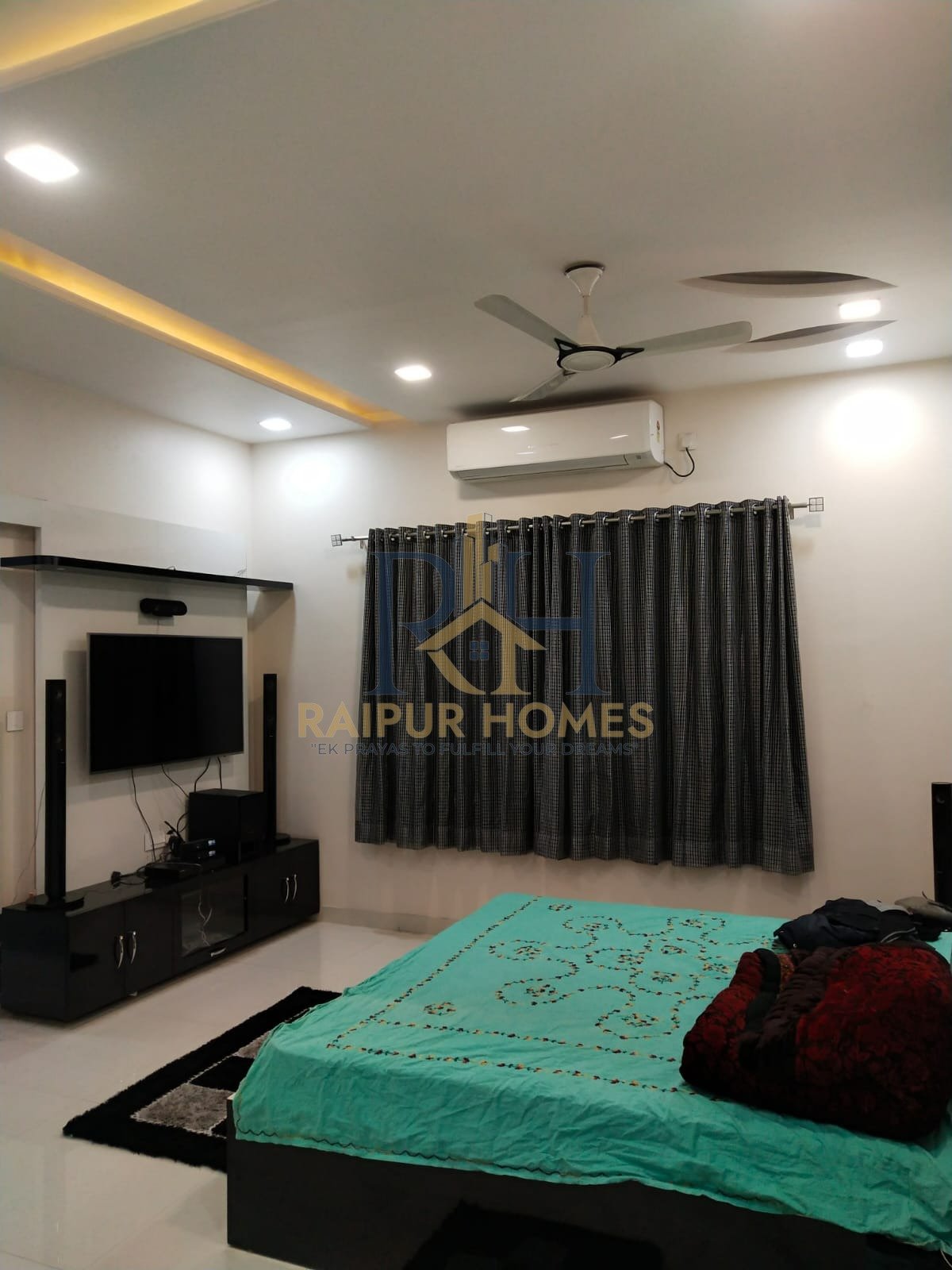 4 BHK RESIDENTIAL BUNGALOW AVAILABLE IN SADDU