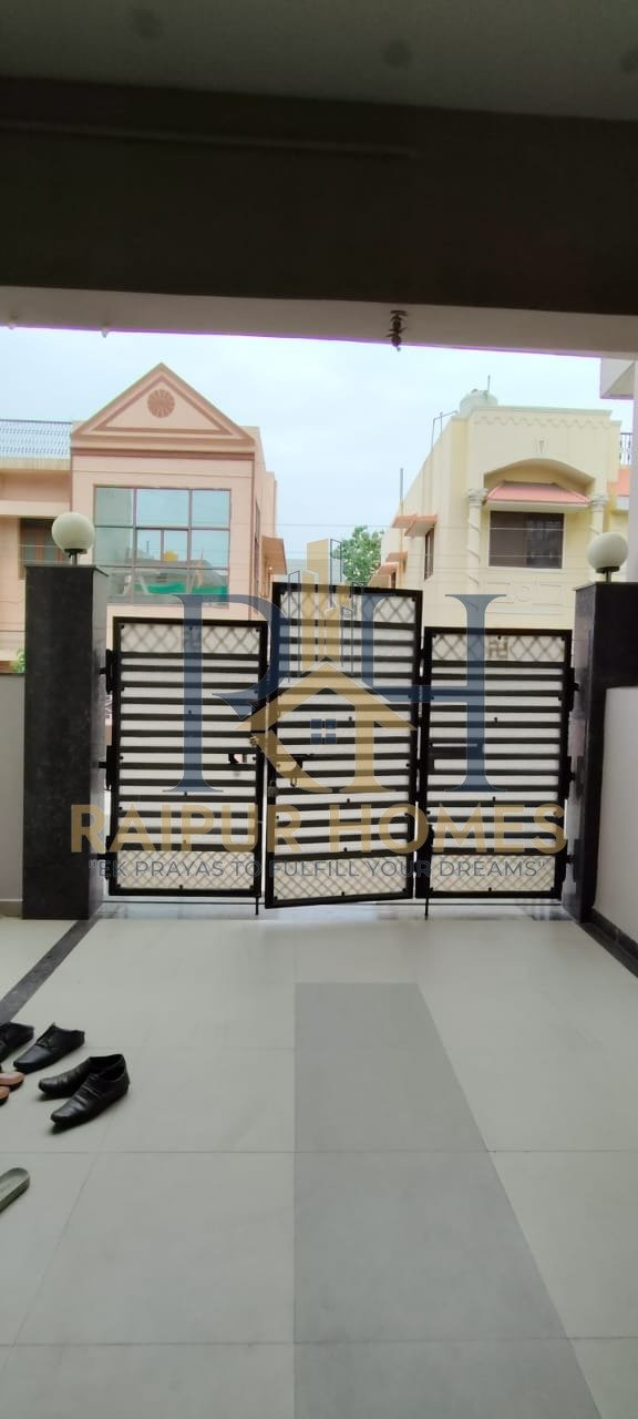 4 BHK RESIDENTIAL BUNGALOW AVAILABLE IN TATIBANDH