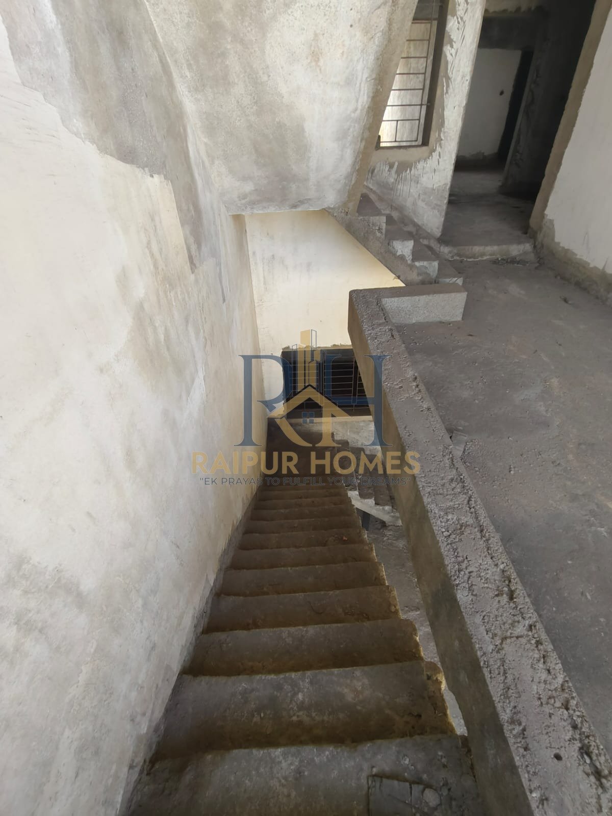 4 BHK RESIDENTIAL HOUSE AVAILABLE IN BHURKONI