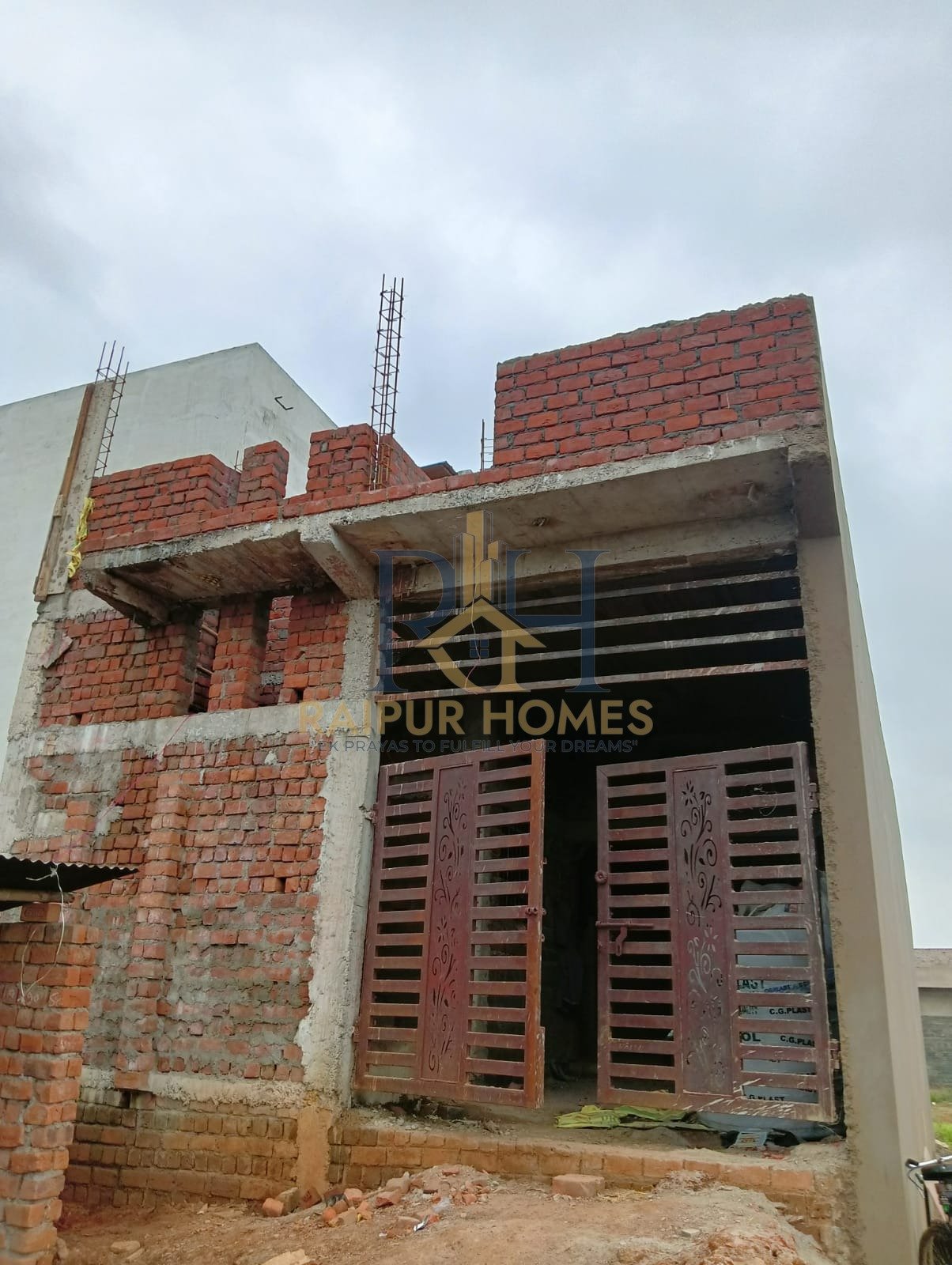 3 BHK RESIDENTIAL HOUSE AVAILABLE IN BHATAGAON