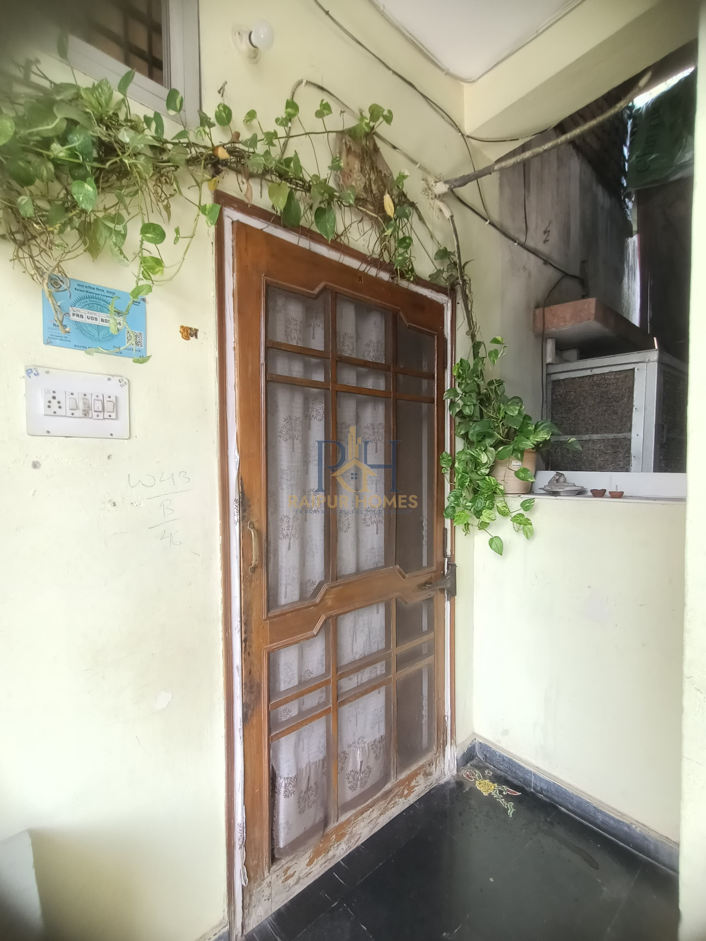 raipur homes 2 BHK RESIDENTIAL FLAT AVAILABLE IN PURANI BASTI