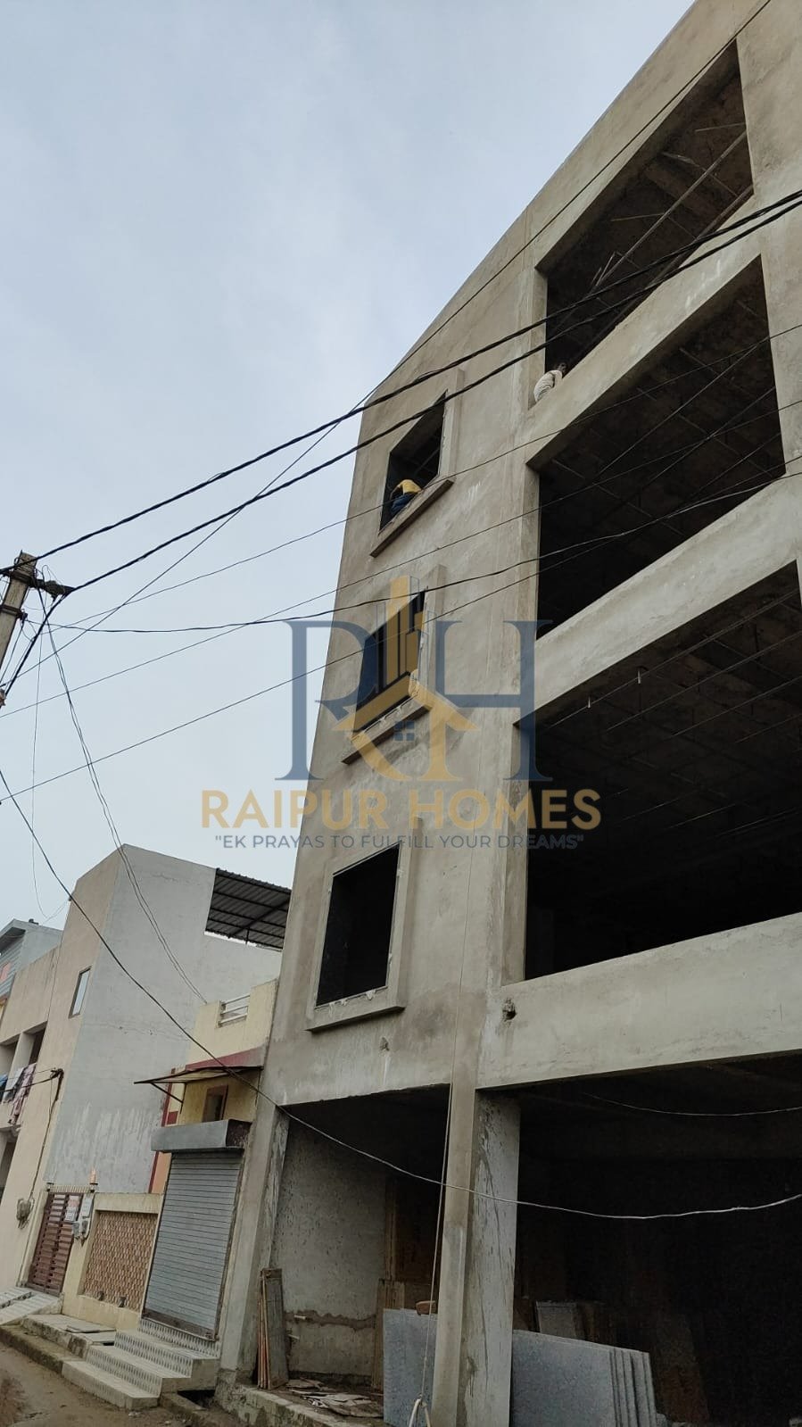 COMMERCIAL HALL AVAILABLE IN NEW RAJENDRA NAGAR