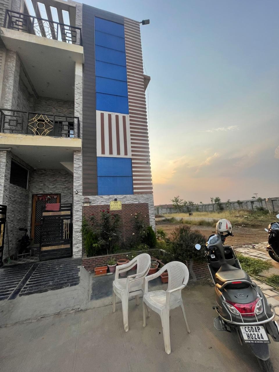 raipur homes 3 BHK SEMI-FURNISHED HOUSE AVAILABLE IN NARDAHA