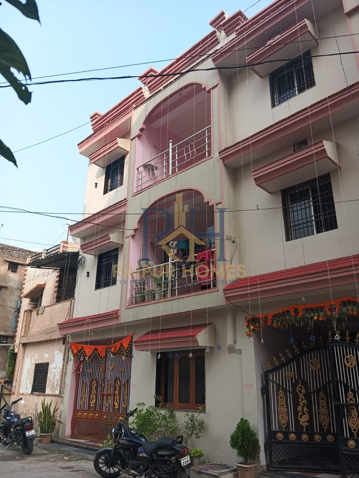 2 BHK RESIDENTIAL HOUSE AVAILABLE IN GUDHIYARI