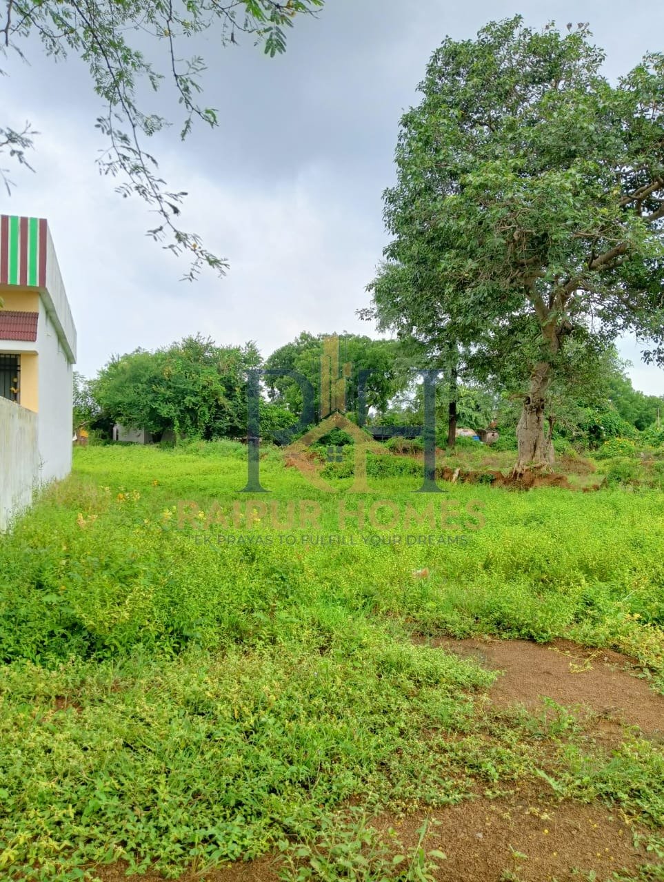 raipur homes RESIDENTIAL PLOT AVAILABLE NEAR IN CHANDKHURI