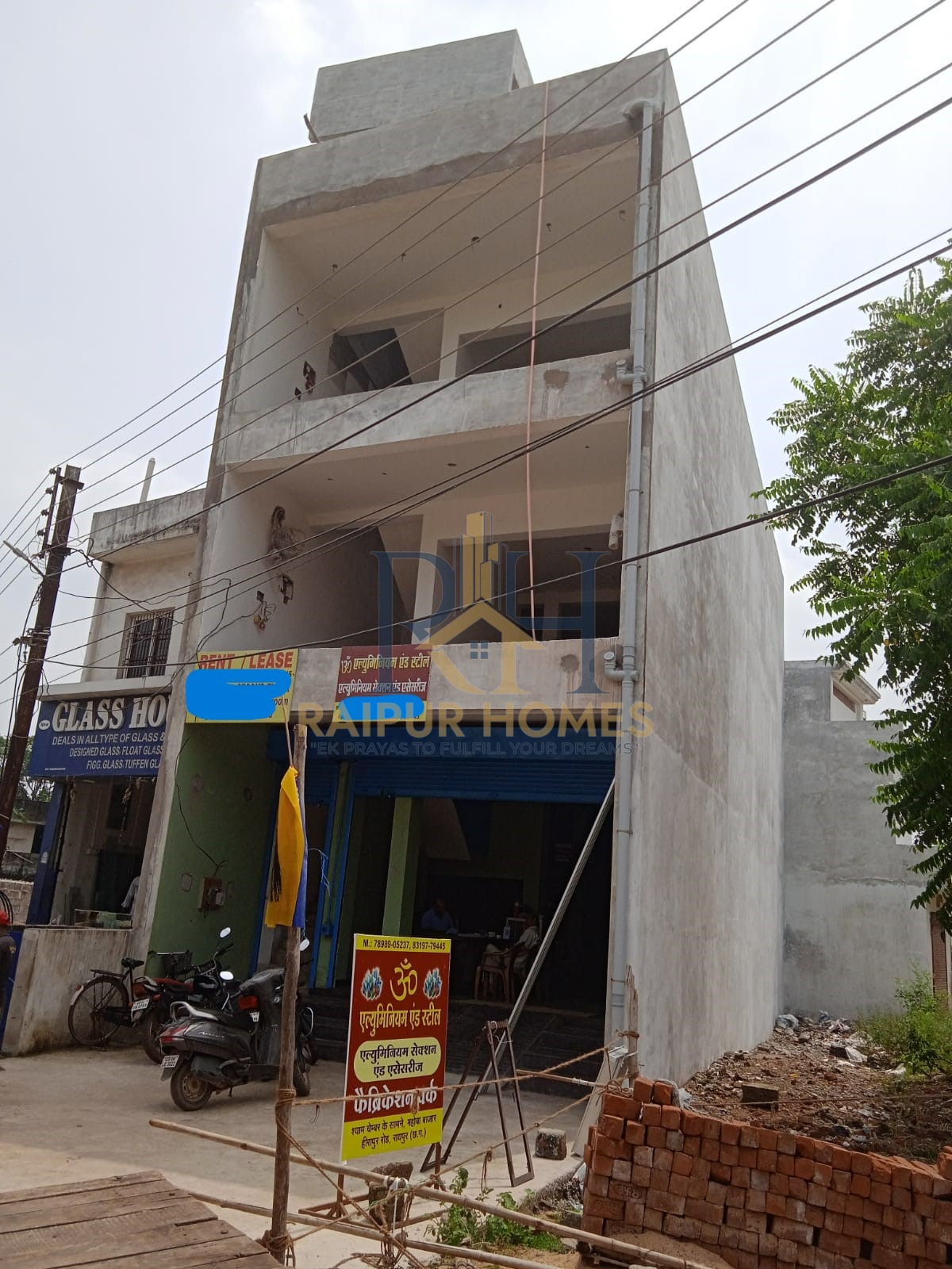 raipur homes COMMERCIAL HALL FOR OFFICE AVAILABLE NEAR IN MOHBA BAZAR