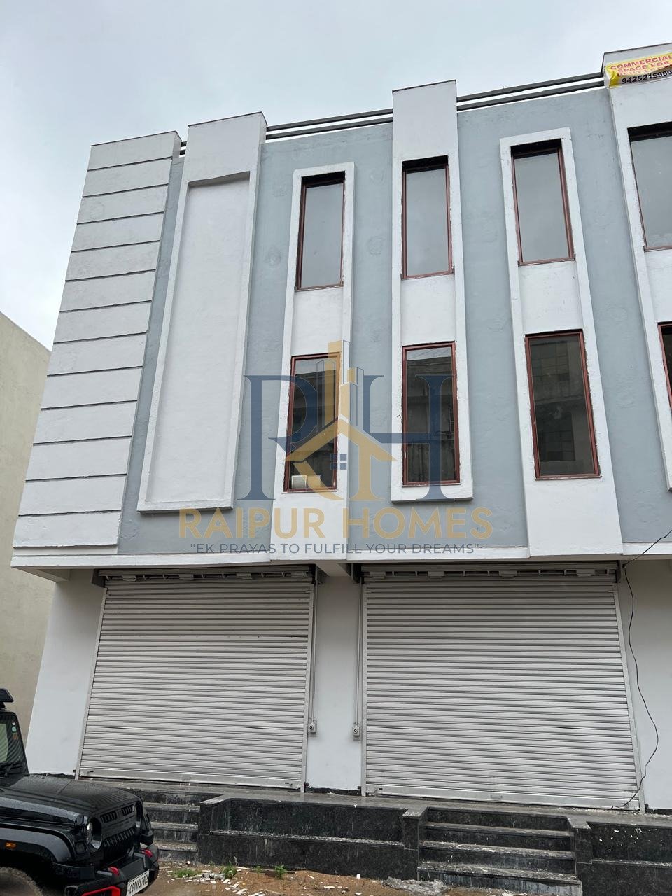 COMMERCIAL BUILDING AVAILABLE IN FAFADIH