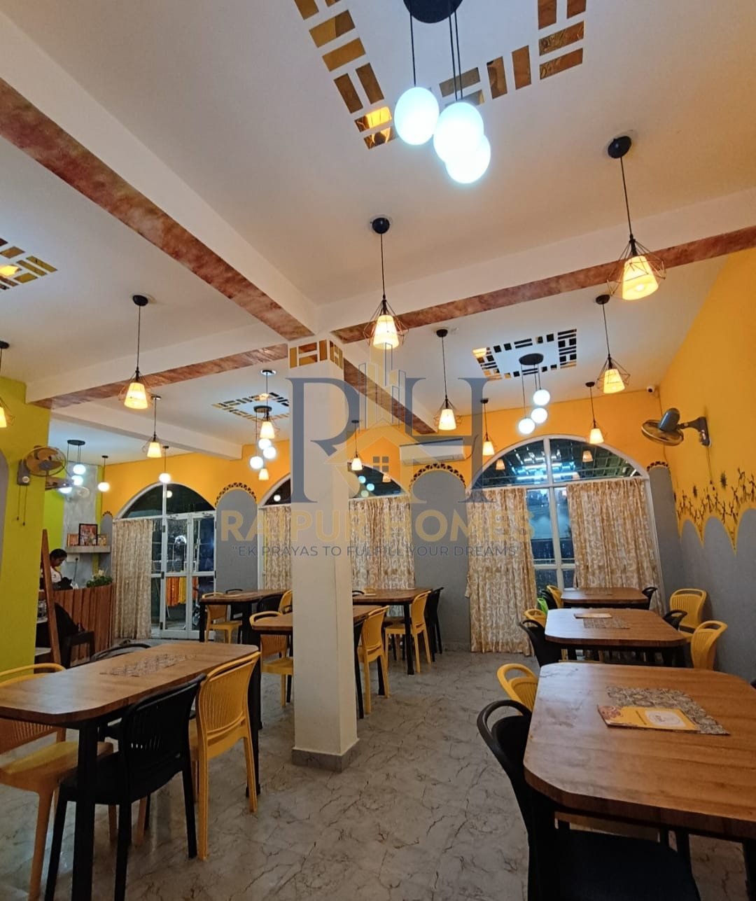 COMMERCIAL SHOP AVAILABLE IN ADARSH NAGAR