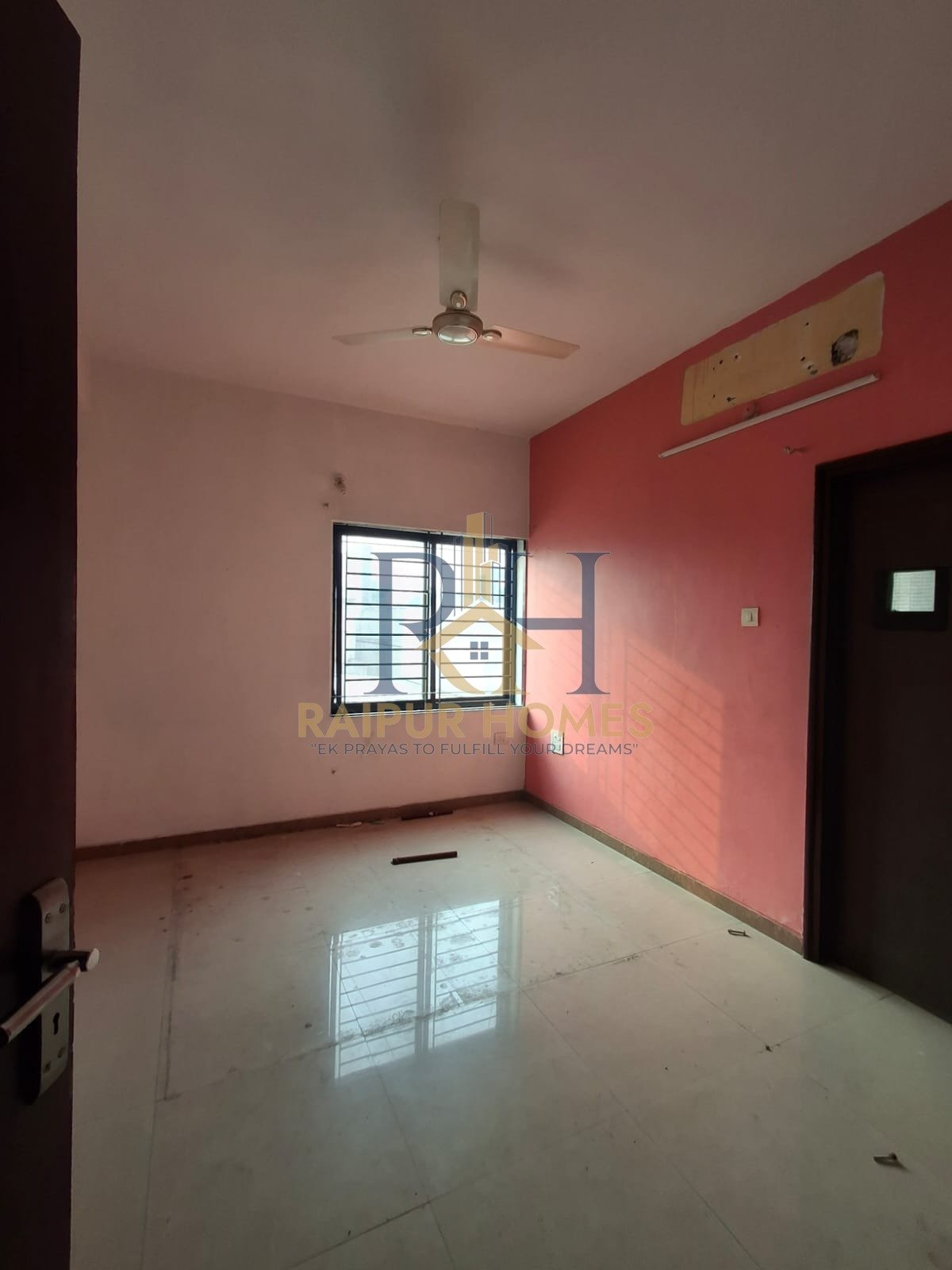 2 BHK RESIDENTIAL FLAT AVAILABLE IN TELIBANDHA