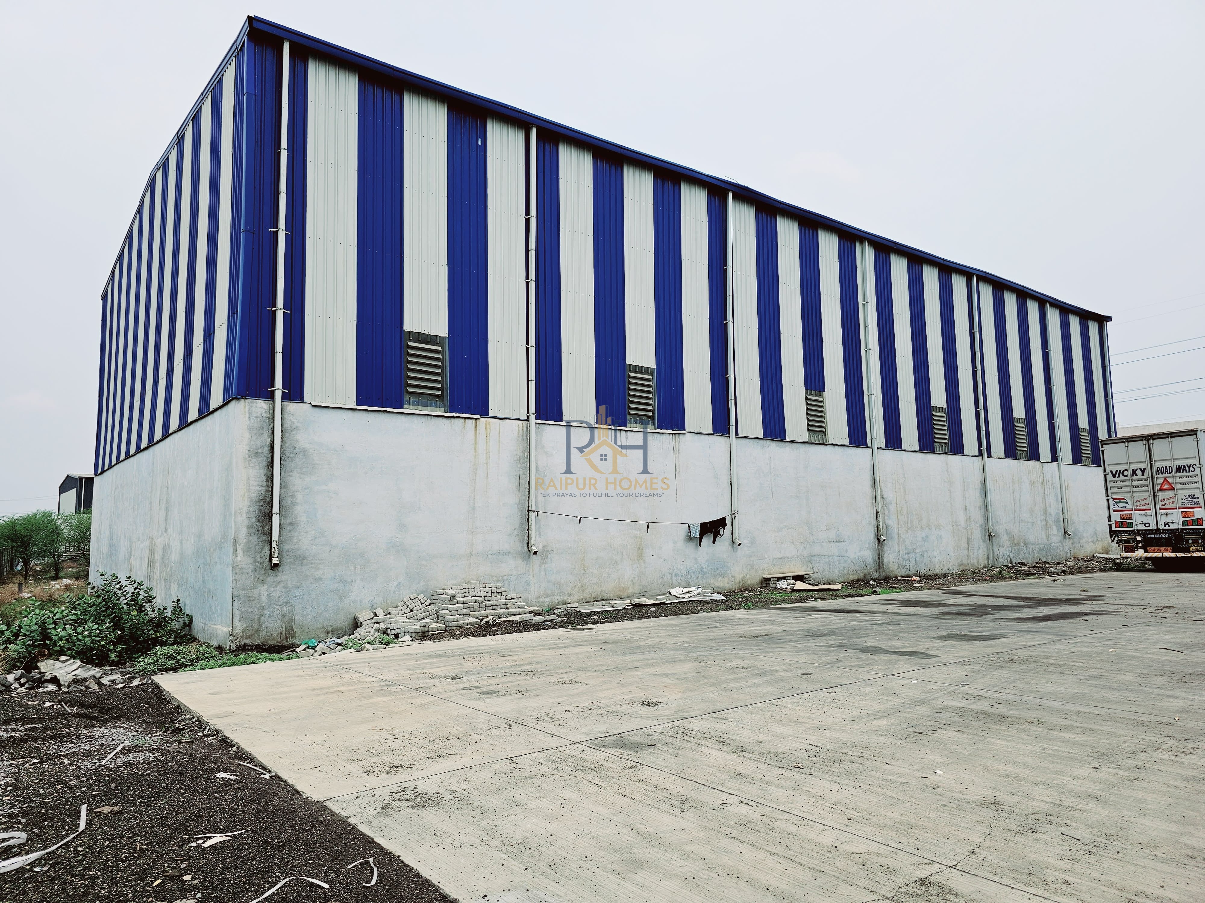 COMMERCIAL WAREHOUSE AVAILABLE IN GUMA