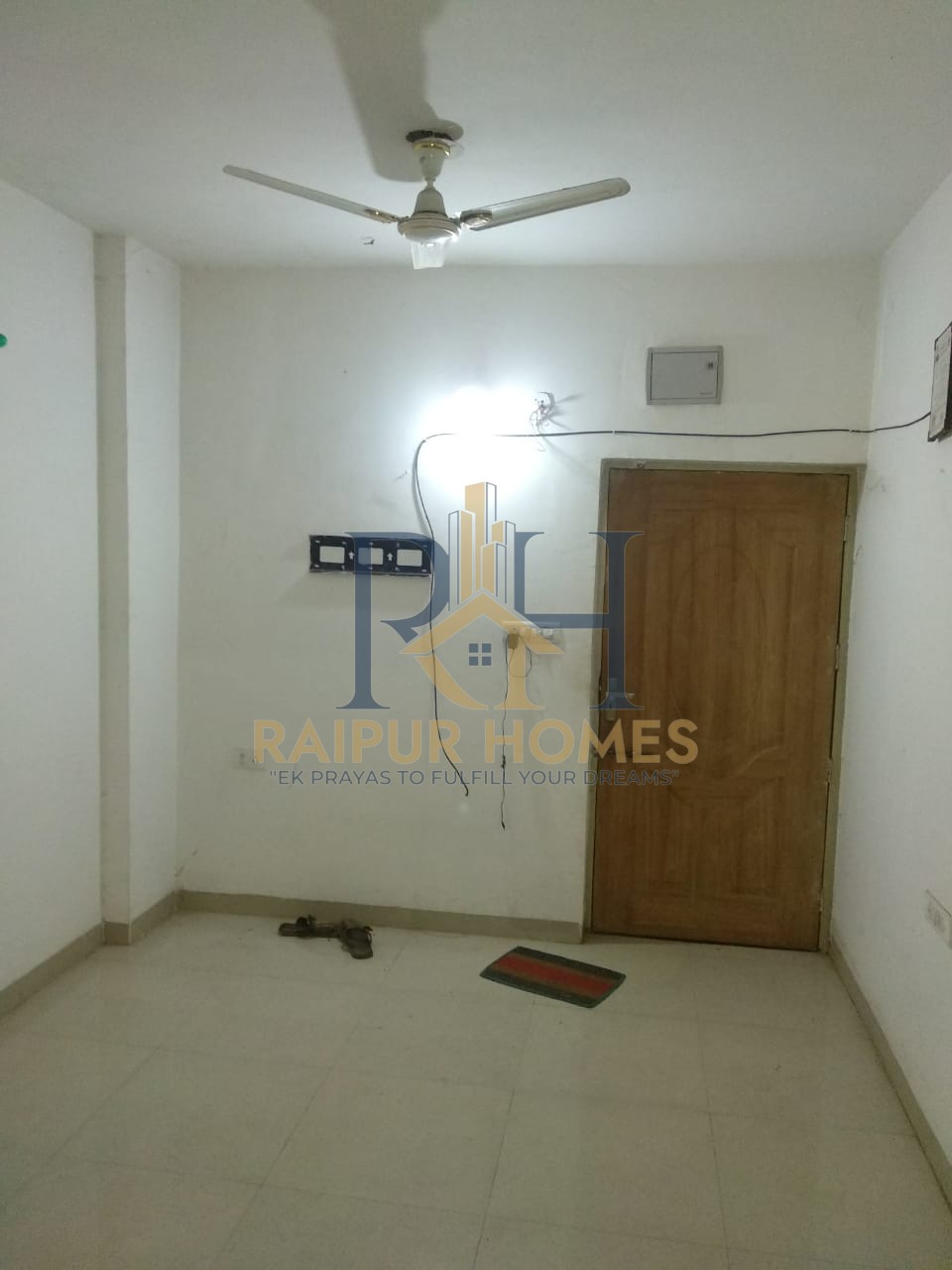 2 BHK RESIDENTIAL FLAT AVAILABLE NEAR IN BHILAI